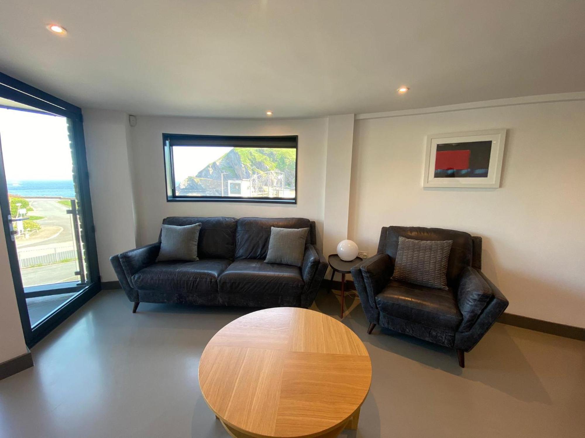 2 The View Apartments Ilfracombe - Seafront, Parking, Lift, Ev Ngoại thất bức ảnh