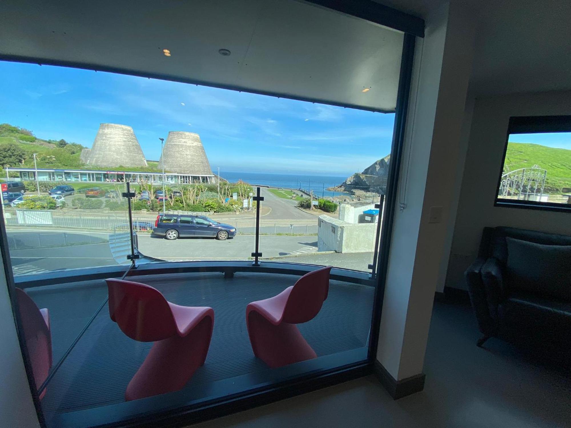 2 The View Apartments Ilfracombe - Seafront, Parking, Lift, Ev Ngoại thất bức ảnh
